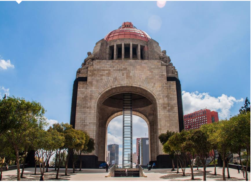 Mezcla de historia y urbanismo en el Monumento a la Revolución Mexicana